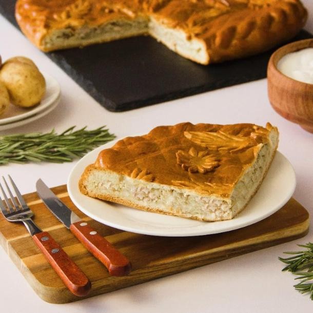 Пирог сдобный свинина с картофелем